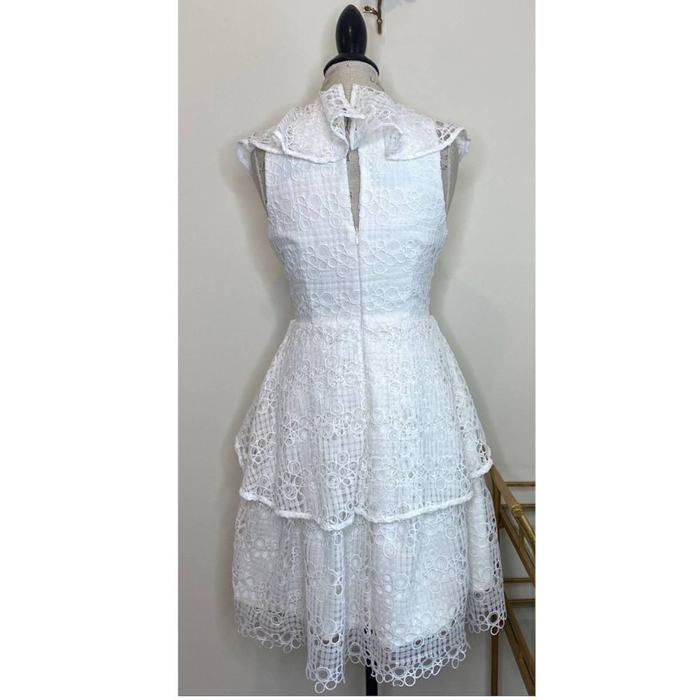 ELLIAT White Lace Mini Ruffle Interlude Style Mini Dress MEDIUM - Picture 3 of 12